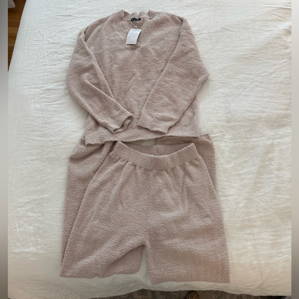 Cozy Beige Lounge Set